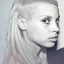 sooogood - hot or not?
#yolandi #logikarozowychpaskow #logikaniebieskichpaskow