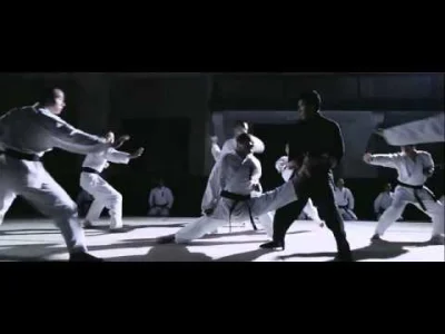 ErikPrycz - tylko szybkie ręce 
Ip Man Wing Chun Against 10 Karate Black Belts 
#do...