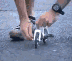 krabozwierz - @demoos: to chyba inni ludzie muszą jeździć na takich rowerach, żeby si...
