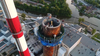 Sandman - No i rozbiórka 120-metrowego komina elektrociepłowni trwa w najlepsze.
Trw...