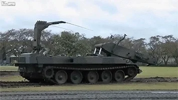 likk - armie mają zawsze najfajniejsze zabawki 



#gif #militaria