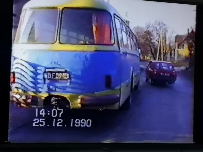 Stefaniak91 - A oto kadr z wesela w roku 1990 xD nagrywane kalkulatorem, takie czasy ...