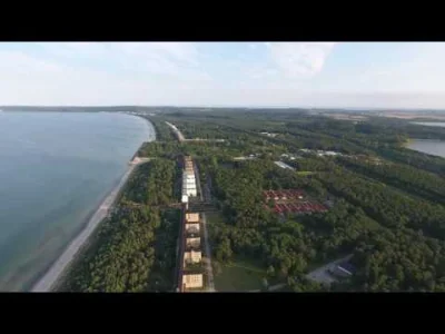 starnak - Der Komplex Prora auf Rügen aus der Vogelperspektive - 4K