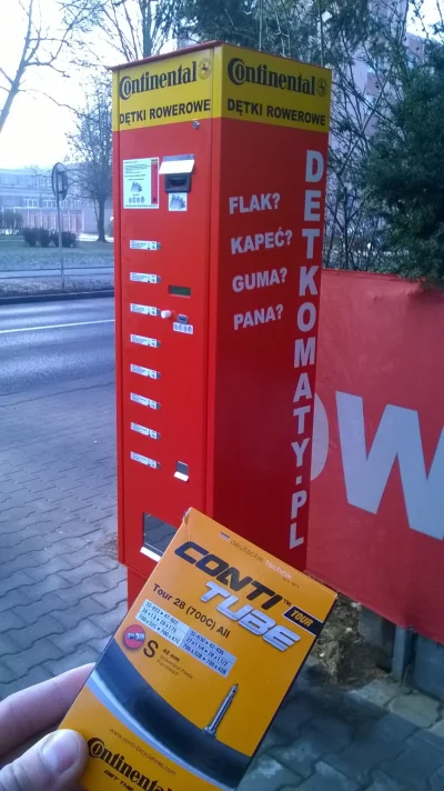 p.....e - Rowerowi Mircy, ciekawostka - w Poznaniu stanął pierwszy 24h dętkomat. Urzą...