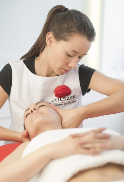medycynaestetyczna - Zachęcamy do skorzystania z oferty zabiegów masażu i fizjoterapi...