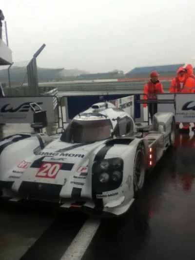 bluehead - Alez pizga w Silverstone 

#wec #porsche #samochody #motoryzacja