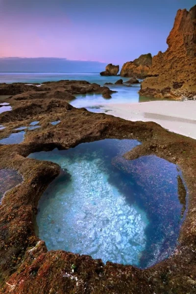 mwgg - Suluban beach, Uluwatu Bali - Indonesia