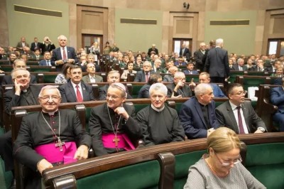 bvszky - "Dobrej zmiany" ciąg dalszy.

 OKO.press ujawnia kulisty konferencji teolog...