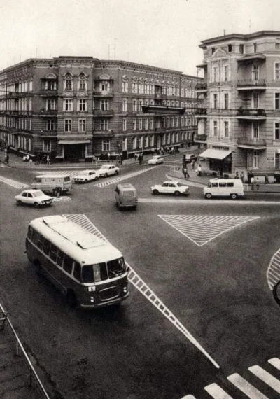 Dorciqch - Plac Zamenhofa w połowie lat 70. Już widzę jakby ruch w tym miejscu wygląd...