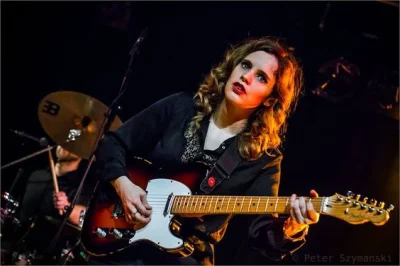 a.....s - #kobietyzgitarami

Anna Calvi