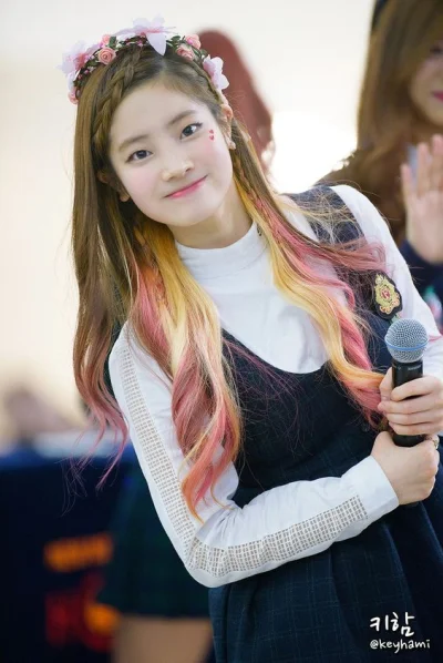 MiroslawWypok - #dahyun #twice
#koreanka