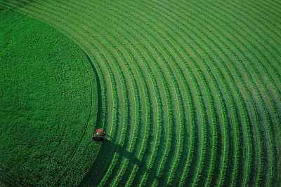 Hoverion - fot. Yann Arthus-Bertrand
#fotografia #zdjecia #estetion #minimalizm #fot...