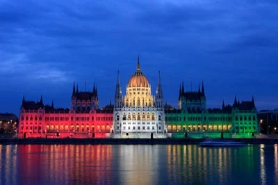 zamrix - Parlament Węgierski. 
SPOILER
#polska #wegry #architektura