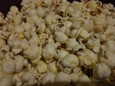 Kurisutofa - Komu? Jeszcze ciepły. :-)

#popcorn #jedzenie