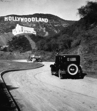 Lizus_Chytrus - Hollywood zaraz po ustawieniu napisu, 1923
#starezdjecia #vintage #c...