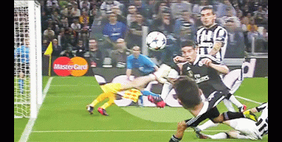 SatanD - O kurde, myslalem ze to James z----l a to obronca uchronil Juve.
#realmadry...