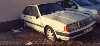 Kruchevski - #rzeszow #opuszczone #volvo #samochody 

Volvo 440GLT

Opuszczony ka...