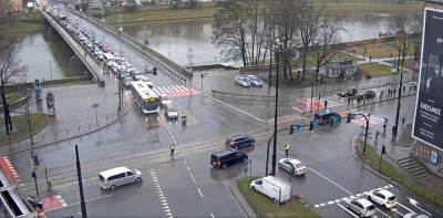 s.....y - Cóż za śmieszny przypadek, chwile temu wbiłem sobie na kamery żeby zobaczyć...