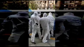 Moc90 - Mężczyzna w chinach zmuszony do przymusowej kwarantanny 
#wirus #chiny #koro...