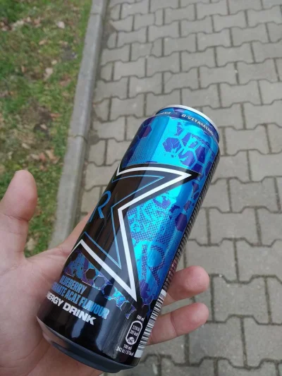 s.....y - Po kilku latach puszki rockstara o wielkości 500ml znów wróciły na Polski r...