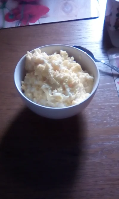 anonymous_derp - Dzisiejszy postny obiad: Jajecznica z 10 jajek, masło, sól.

#jedz...