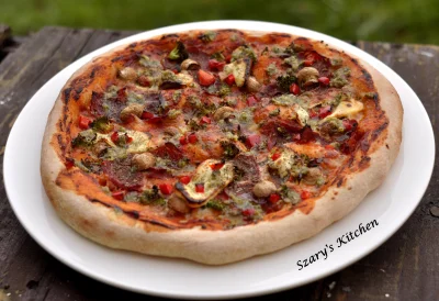 Szarys-Kitchen - Dziś dzień pizzy.Szary's Kitchen proponuje dziś pizzę z pastrami,bro...