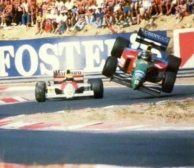 jaxonxst - #abcf1 Ayrton Senna (z lewej) vs Alessandro Nannini, GP Węgier 1990

Na ...
