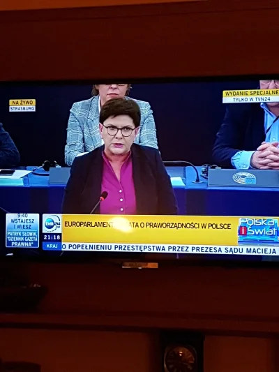 ejkejej - Boże jaki wstyd, że tacy ludzie reprezentują nas na scenie europejskiej. Ze...