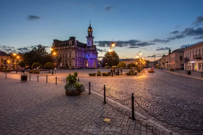 Emmzon - W gorących rynek z krajówką przez środek, a czy słodkiemu rynkowi Nowego Sąc...