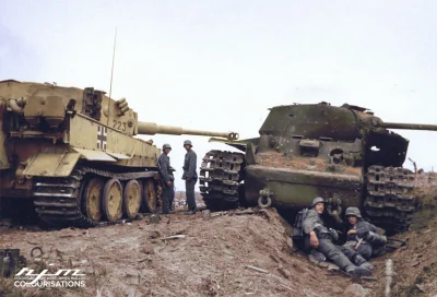 wojna - Niemiecki czołg Panzer VI nr.223 z 502. Batalionu Czołgów Ciężkich i KV-1S
n...