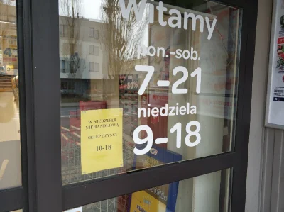 sayonez - Dzisiaj niedziela niehandlowa, a Carrefour otwarty.
Jakim prawem się pytam?...