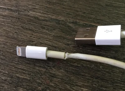 wojna - Ludziki spod #iphone 
Polećcie dobrej jakości kabel lightning do Iphona. 
Ten...