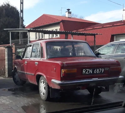 ubkiler - A tu kolejny rzeszowski kancior ...
#czarneblachy #rzeszow #fso #fiat125p