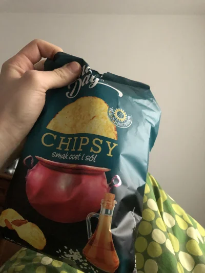 Ni3pokolorowany - #lidl to jest nad sklep. Najlepsze czipsy ever #jedzzwykopem #chwal...