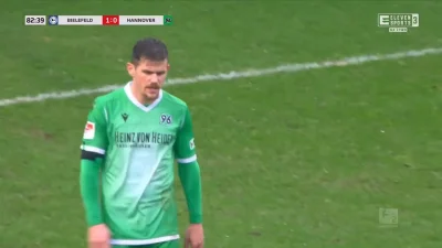 KrzysztofBosakFan - Reinhold Yabo, Arminia Bielefeld [1]:0 Hannover
#mecz #golgif #b...