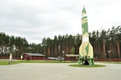 matfeusz - @suqmadiq2ama: A tu makieta rakiety V-2 w rzeczywistym rozmiarze. Zdjęcie ...