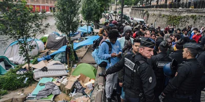 l.....w - @zaltar: tl;dr: zdjęcie slumsów na torach w Paryżu jest jak najbardziej pra...
