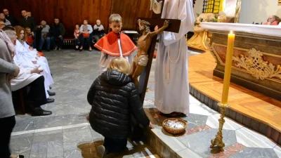 jmuhha - Za około 40 dni w polskich kościołach w Wielki Piątek będzie tzw. adoracja k...