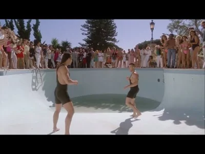 moviejam - @moviejam: Lwie serce (1990) | Walka w basenie
#lwieserce #lionheart #jcv...