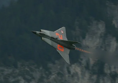 Saeglopur - @L722: @Starr: @John_archer: @Kamecha: SAAB Draken (｡◕‿‿◕｡)
Ale fakt że ...