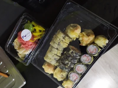 Polonek1318 - Mmmm ( ͡° ͜ʖ ͡°) #sushi #jedzenie