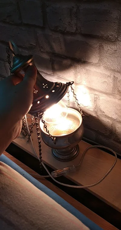 Sylvath - Zrobiłem sobie lampkę nocną ze starego trybularza (kadzielnicy) ( ͡° ͜ʖ ͡°)...