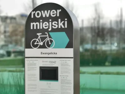 CzasNaPoznan - Wczoraj wystartował kolejny sezon rowerów miejskich w Poznaniu. #nextb...