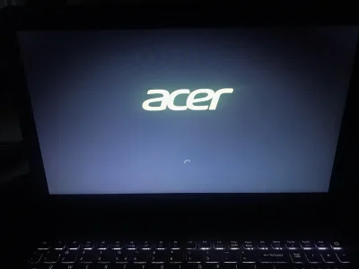 panaparat - Laptop po aktualizacji. Wyskakuje logo acer ładuje się kilka sekund i tyl...