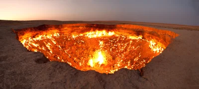 adam-nowakowski - Oto krater Darvaza znany również jako Piekielne Wrota. Krater ów - ...