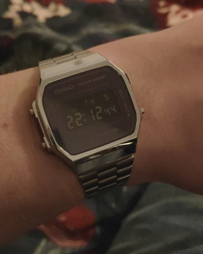 mrzyn - @LewaRenkaBoga: Nikt nie wmówi mi, że są na świecie wygodniejsze zegarki. Ale...