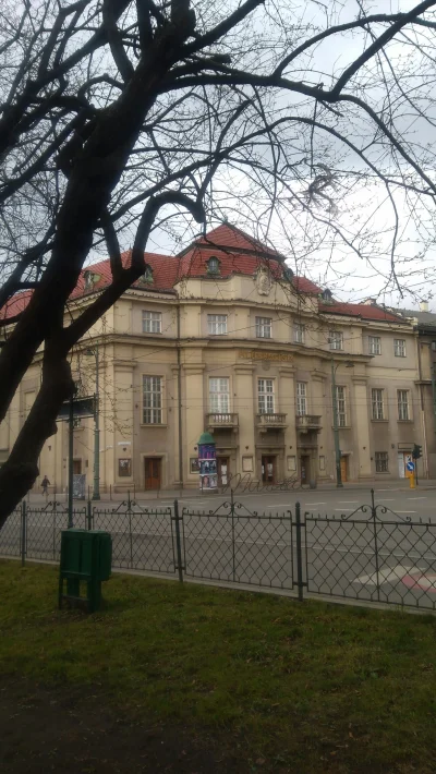 emdzi - Może i rano już nie jest ale kto mi zabroni
Filharmonia 
#krakow #krakowzrana