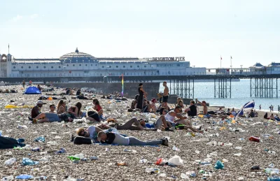 piter91r - @Geeza: O tej czystej plaży mówisz? ( ͡° ͜ʖ ͡°)