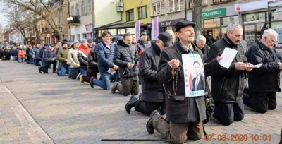 Tomek72222 - Tak się dzieje w Chełmie, centrum miasta :D

#chelm #pis