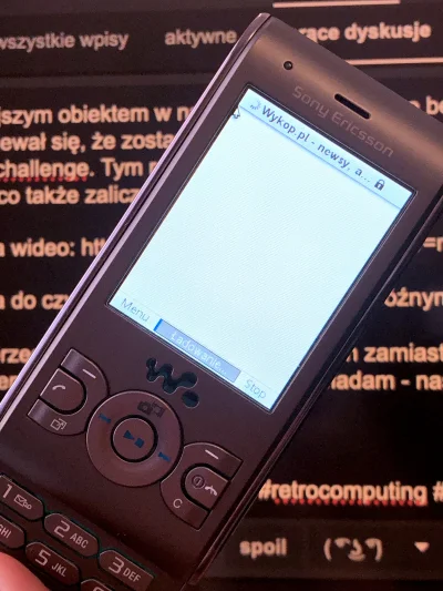 programistaNie15k - Dzisiejszym obiektem w naszym #retrochallenge będzie Sony Ericsso...